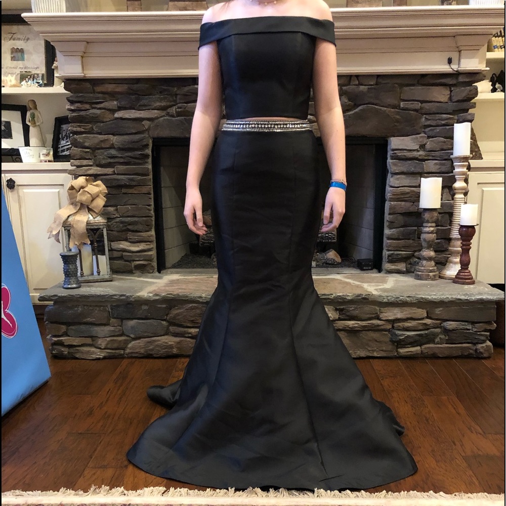 Dave and Johnny prom dress